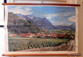 Oude schoolplaat op linnen, Vaduz (FL) Rheintal