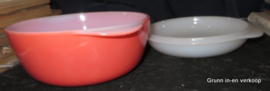 Arcopal France Opale, Rode ovenschaal met wit deksel