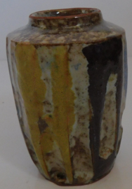 D.O.K - De Olde Kruyk - vaas met abstracte decoraties