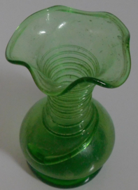 Antieke glazen Art Nouveau spiraal vaas