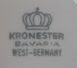 Kronester Bavaria kop + schotels