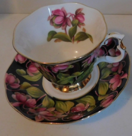 Royal Albert - Provincial Flowers, Pitcher Plant, England