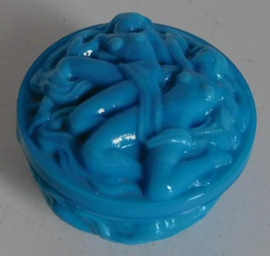 Curt Schlevogt - blauwe zeepdoos, Decor: Nudes