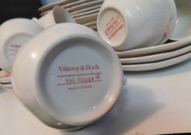 Villeroy & Boch - Model ''Vol Rouge'' Compleet Servies