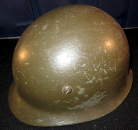 Militaire helm met binnenwerk en kinband.