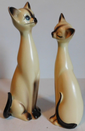 Pair Norcrest Japan, Siamese Cats