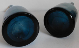 Blauwe glazen design sierfles