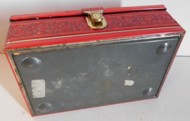 Blikken trommel met zeilschip in relief opdruk
