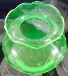 Annagroen vaas /  uranium vase