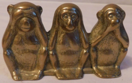 Bronzen sculptuur van 3 aapjes.