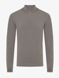 Genti Licht bruine trui  in een half zip , vervaardigd in de cool dry  kwaliteit.