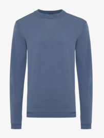 Genti Blauwe trui met een ronde hals, vervaardigd in de cool dry  kwaliteit.