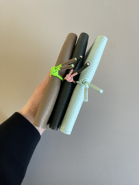 KNOT wallet - waterfall leather & elastic