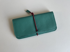 KNOT wallet wide - pine leather & burgundy elastic
