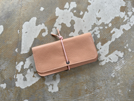 KNOT wallet wide - peach leather - pink elastic cord