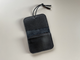 KNOT wallet mini - black pebbled leather & black elastic