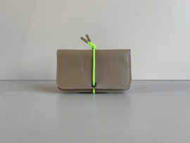 KNOT wallet - tree bark leather & neon green elastic