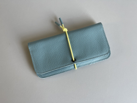 KNOT wallet wide - mist leather & pale yellow elastic