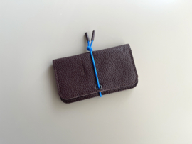 KNOT wallet - burgundy leather & blue elastic
