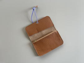 KNOT wallet - caramel leather & lilac elastic