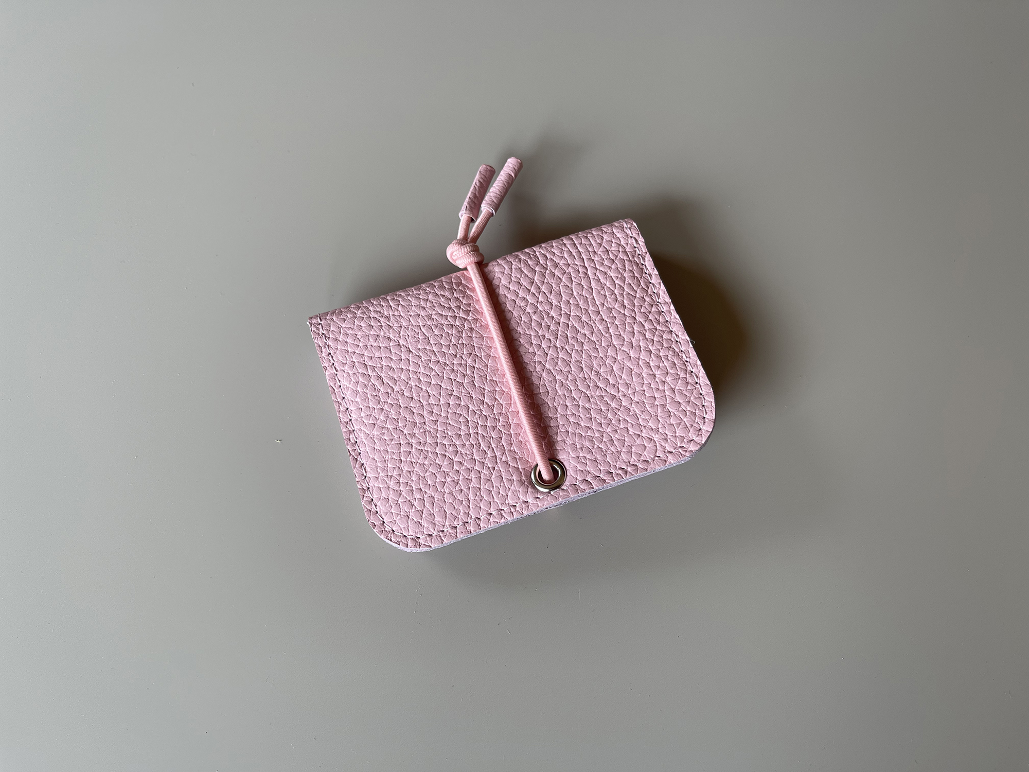 KNOT wallet mini - cotton candy leather & elastic