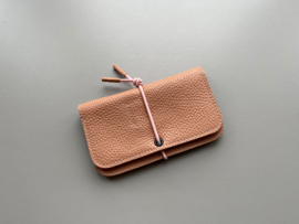 KNOT wallet - peach leather - pink elastic cord