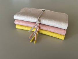 KNOT wallet wide - shell leather & elastic