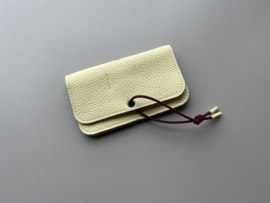 KNOT wallet - butter leather - burgundy elastic cord