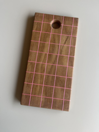 serving board 36 - pink grid