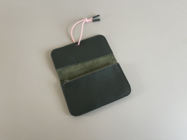 KNOT wallet - dark cedar leather & pink elastic
