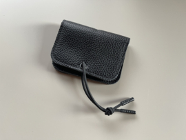 KNOT wallet mini - black pebbled leather & black elastic
