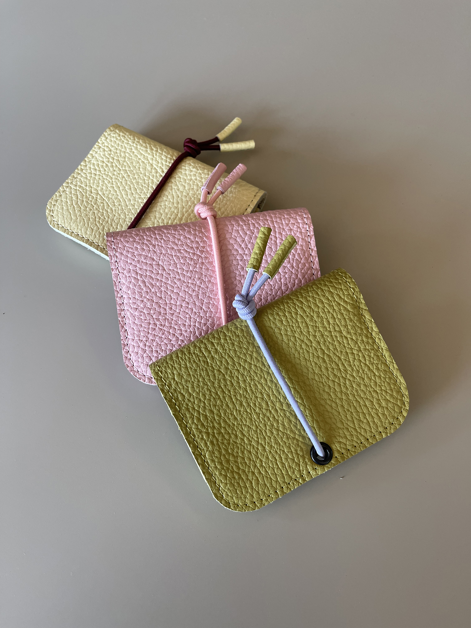 KNOT wallet mini - butter leather & burgundy elastic