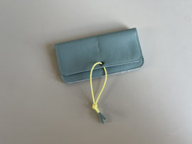 KNOT wallet wide - mist leather & pale yellow elastic