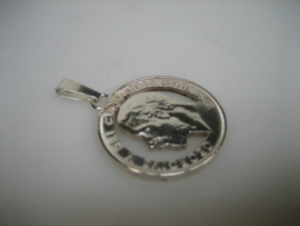 Zilveren hanger gemaakt van Engelse shilling ca. 1950