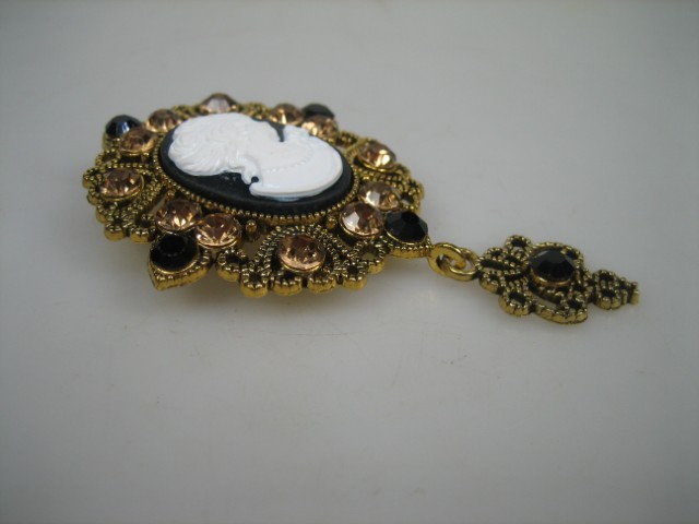 Broche Portret – Legering & Hars | Zwart/Brons-Goudkleurig | Met Bergkristallen: