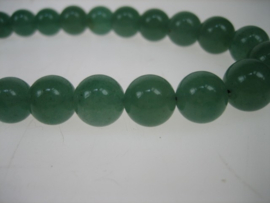 Edelsteen colliers uit eigen Import en geheel in onze ateliers bewerkt