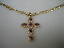 Kruis met paarse kleurstenen en een figaro collier met Cartier sluiting nieuw