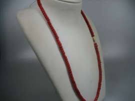 Oude Imitatie Koraal Kaasmodel Collier met Double Ronde Sluiting uit ca. 1938