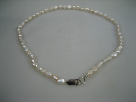 Barok Parels met zilveren Cartier sluiting uit eigen import