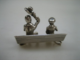 Zilveren bankje met vrouw en man zeldzaam miniatuurtje en massief uit ca. 1967