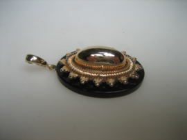 Antieke Engelse Gouden Onyx Edelsteen Hanger ca.1900