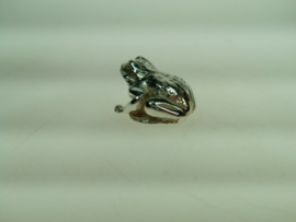 Zilveren Kikker mooi bewerkt uit Schoonhoven van Hooijkaas uit ca. 1955