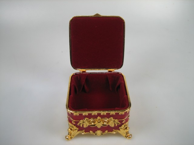 Luxe Sieraden Doosje Rood geëmailleerd met goudkleurige versieringen