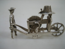 Zilveren Miniatuur Scharenslijper Jan Weeda uit ca. 1950