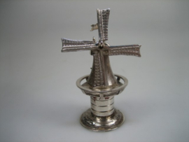 Zilveren miniatuur handgemaakte boerenmolen uit Schoonhoven uit ca. 1970