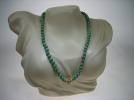 Antiek gemêleerd Agaat collier met 14K goudkleurige vergulde magneetsluiting