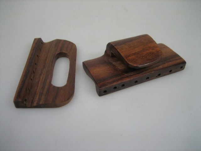 Acht Rijen Houten Collier of Gespsluiting  Bruin/donkerbruin