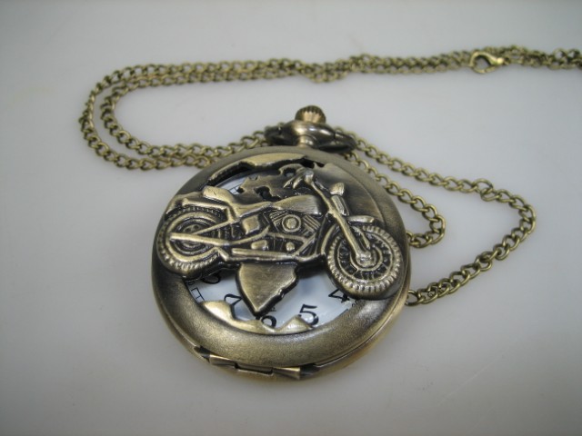 Quartz Zakhorloge met ketting met Motor afbeelding aan de voorzijde Nieuw