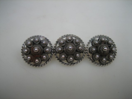 Antieke zilveren Zeeuwse Broche met 3 Knopen uit ca.1900