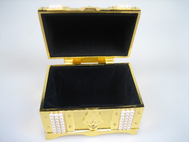 Luxe Sieraden kistje met kunst parels nieuw geheel goudkleurig verguld
